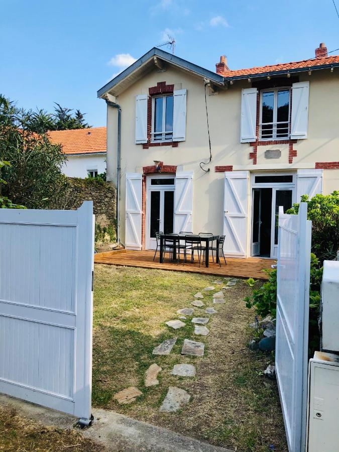 Maison Avec Terrasse A 50 M De La Mer ポルニック エクステリア 写真